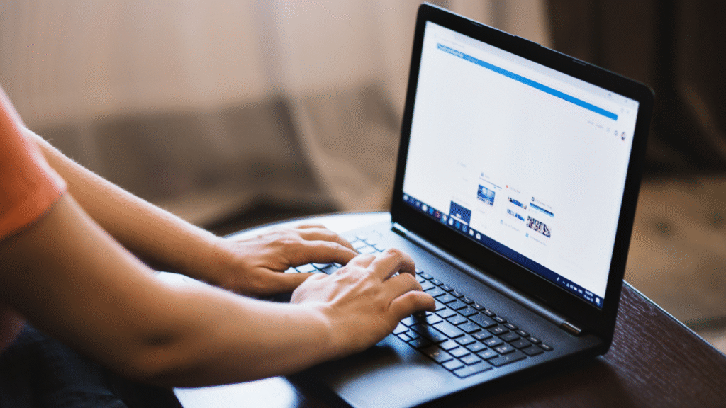 Projecte per AbservicioZ: Estratègia SEO per Serveis de Reformes Integrals a Madrid Estrategia SEO per Serveis de reformes integrals Estratègia SEO per Serveis de reformes integrals i manteniment a Madrid per millorar visibilitat online i captar clients potencials.Estratègia SEO per Serveis de reformes integrals